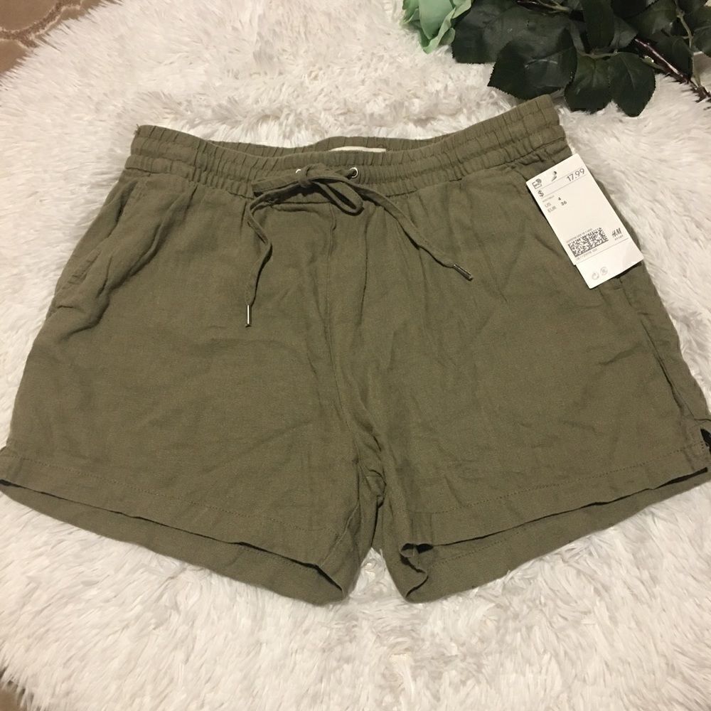 NEW H&M Green Shorts  